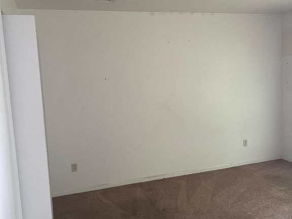 5th image of 826 Washington Ave APT C