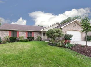 2182 Jordan Ct, Elgin, IL 60123