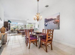 5532 Fox Hollow Dr, Boca Raton, FL 33486