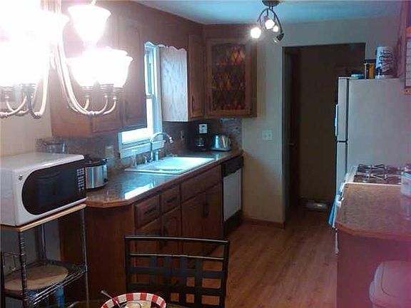 4th image of 109 Norris Ave