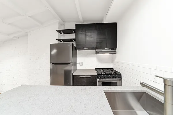 Rented by Corcoran | media 14