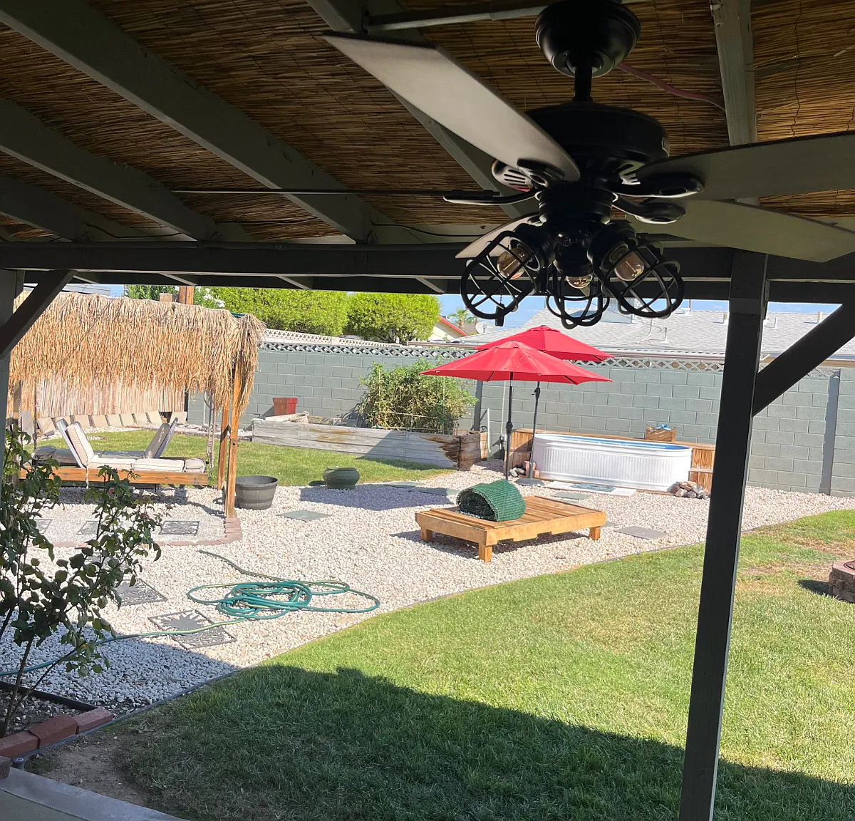 3 bed, 1000 sqft, $2,300 — Photo 1