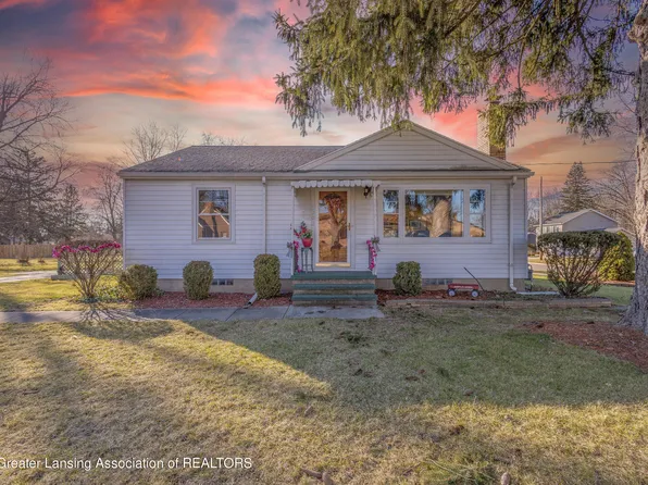 1203 Robins Rd, Lansing, MI 48917