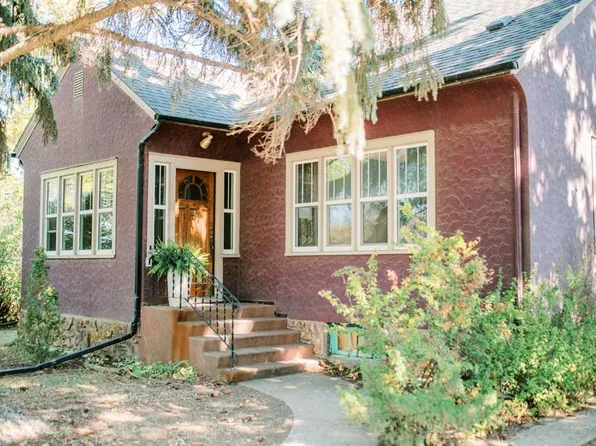 4901 W 48th St S, Stettler, AB T0C 2L0