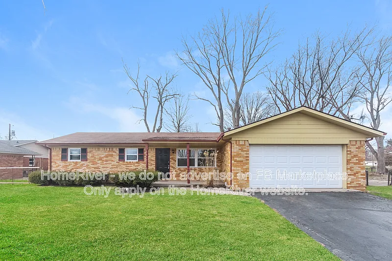 3 bed, 1.5 bath, 1202 sqft, $1,525 — Photo 1