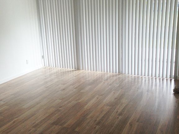 2nd image of 120 Lakeview Dr APT 111