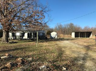 2739 E Farm Road 48, Springfield, MO 65803