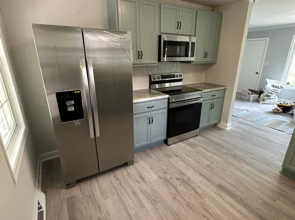 1223 Stansfield Dr, Fayetteville, NC 28303
