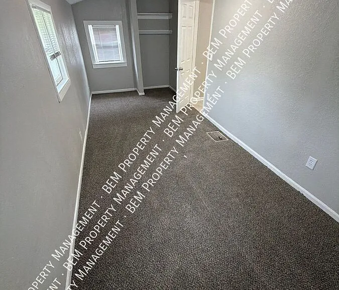 3630 Agnes Ave — Photo 13