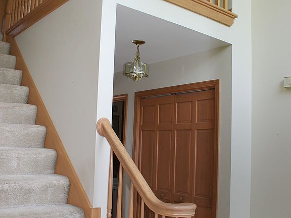 Bright Open Foyer makes a Grand Entrance!