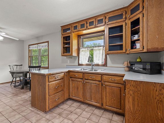 3rd image of 9894 Hall Ave NE