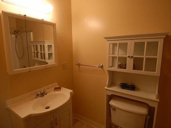 4th image of 209 Thrasher Ave NE