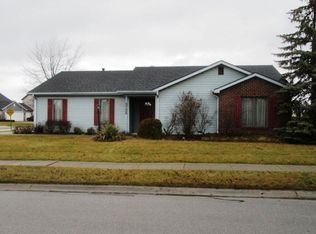 8726 Ash Bourne Dr, Fort Wayne, IN 46804