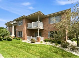 629 Cambridge Ct Unit 1-D, Munster, IN 46321
