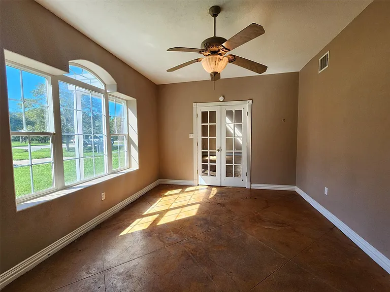 115 Oak Colony Dr — Photo 6