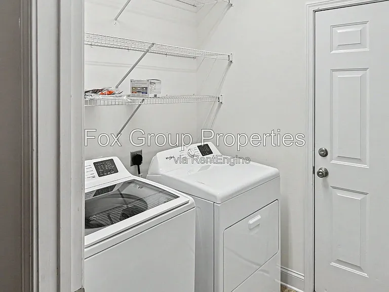 7224 Caley St — Photo 24