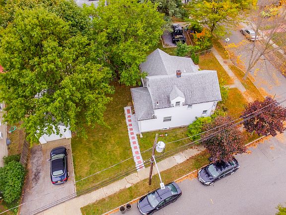 3rd image of 125 Halsey Ave