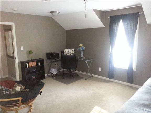 5th image of 4127 Hill Dr