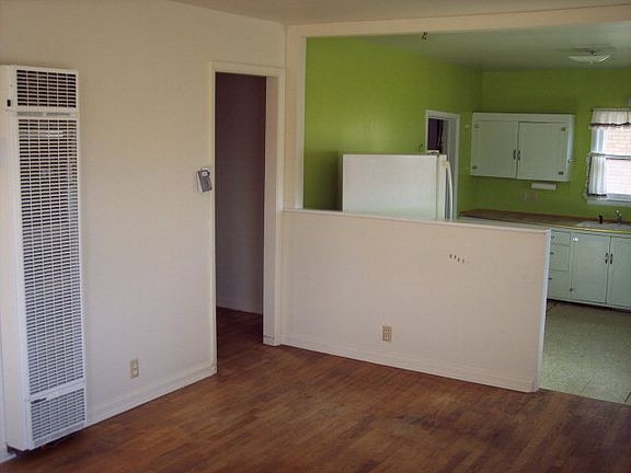 3rd image of 2236 Franklin St