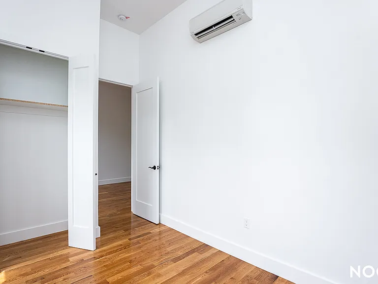 589 Knickerbocker Ave #1B — Photo 16