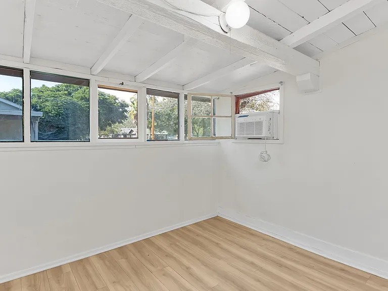 1359 Jasper Ave #2 — Photo 43
