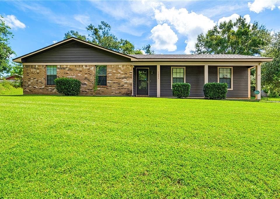 1st image of 5095 Celtic Dr W