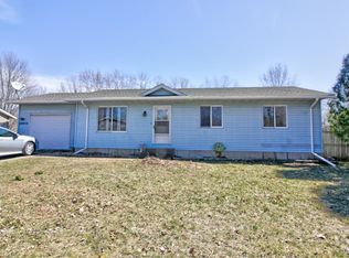 29935 Broadway St, Lindstrom, MN 55045