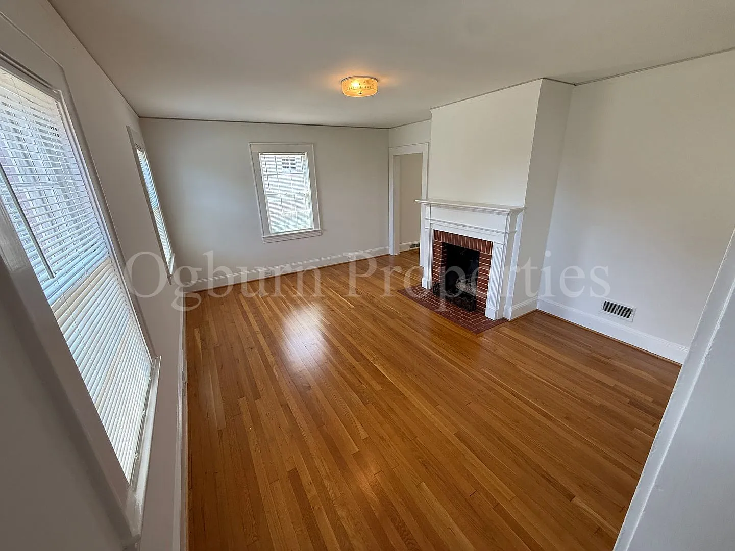 2179 Gaston St-2BR/1BA-Ardmore HOME — Photo 3