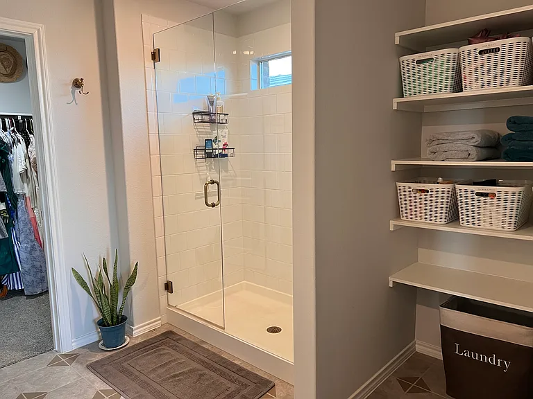 721 Whitecomb Ln — Photo 24