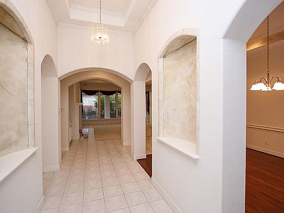5th image of 6656 Camptown Cir