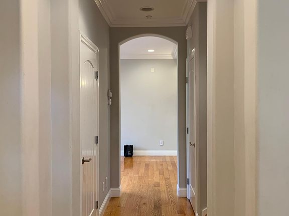5th image of 1254 Hoover St
