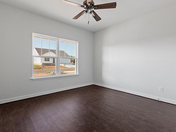 4th image of 125 Feather Way