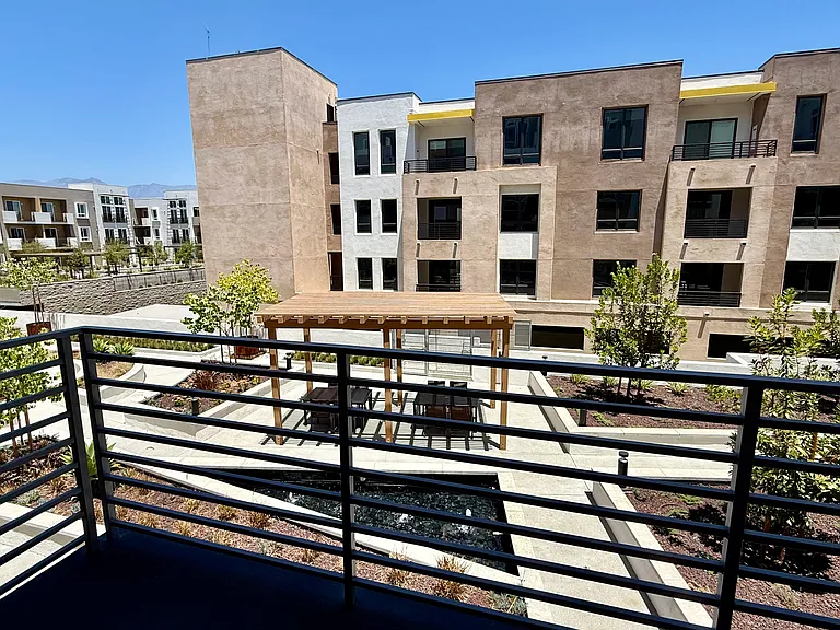 168 S Monterey St #309 — Photo 23