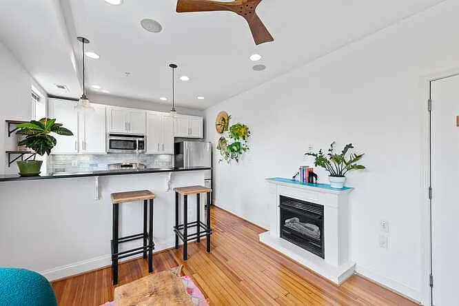410 15th St NE #26 — Photo 3