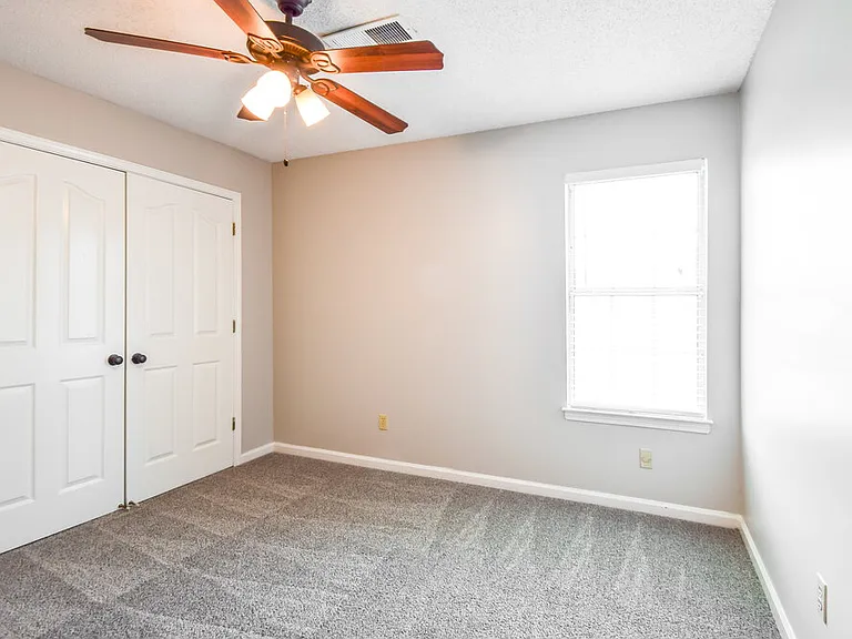 1862 Towson Ln — Photo 15
