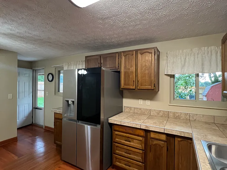 5212 Seaman Dr — Photo 7