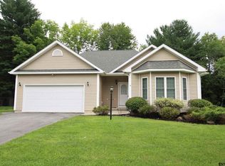 4 Kaleen Dr, Ballston Spa, NY 12020
