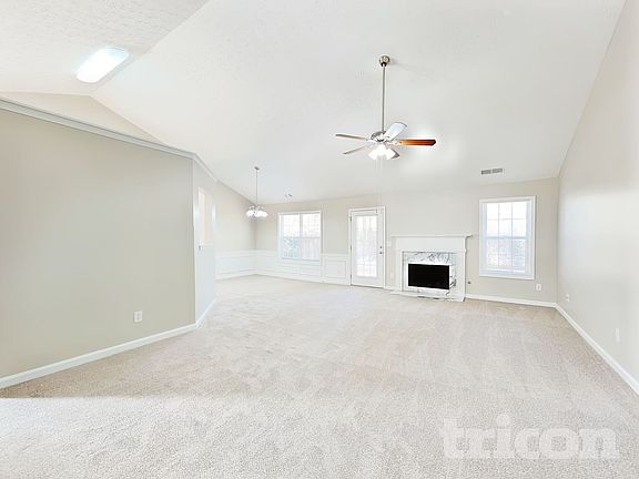 3rd image of 2143 Oakland Farm Dr