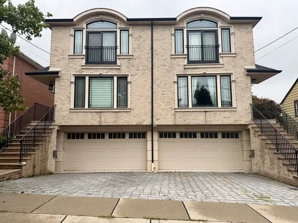 219 Roff Ave #A, Palisades Park, NJ 07650