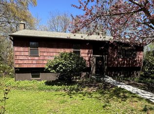 653 Andrew Mountain Rd, Naugatuck, CT 06770