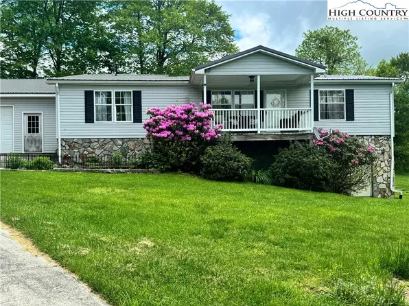 324 Lucy Bell Road, Crumpler, NC 28617