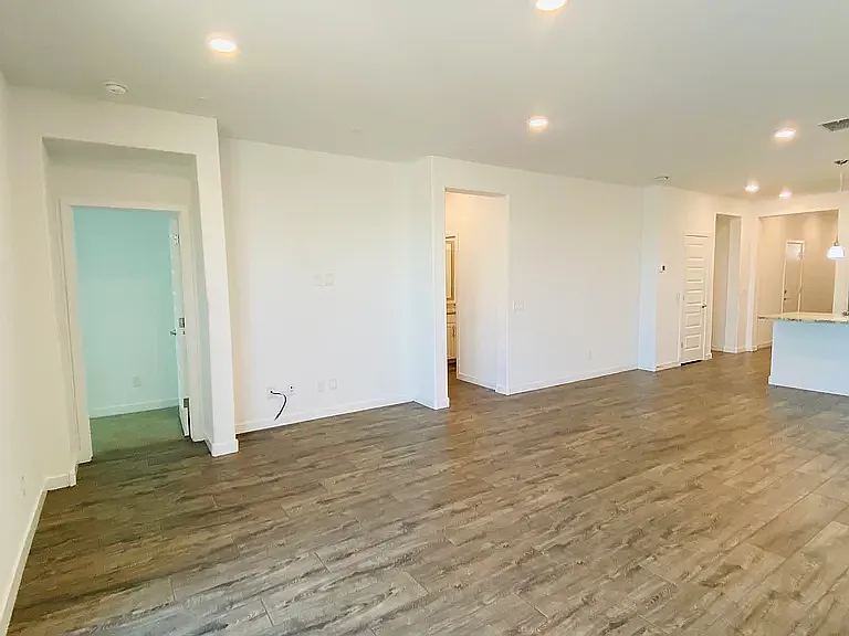 19865 W Monterosa St — Photo 10