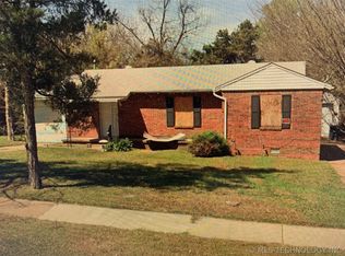 2713 E 2nd St, Tulsa, OK 74104