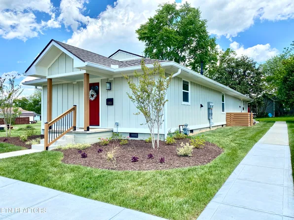 120 Marquette Rd, Oak Ridge, TN 37830