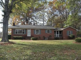 322 Toddville Rd, Charlotte, NC 28214