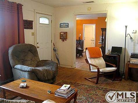 2nd image of 5719 Blackburn Dr