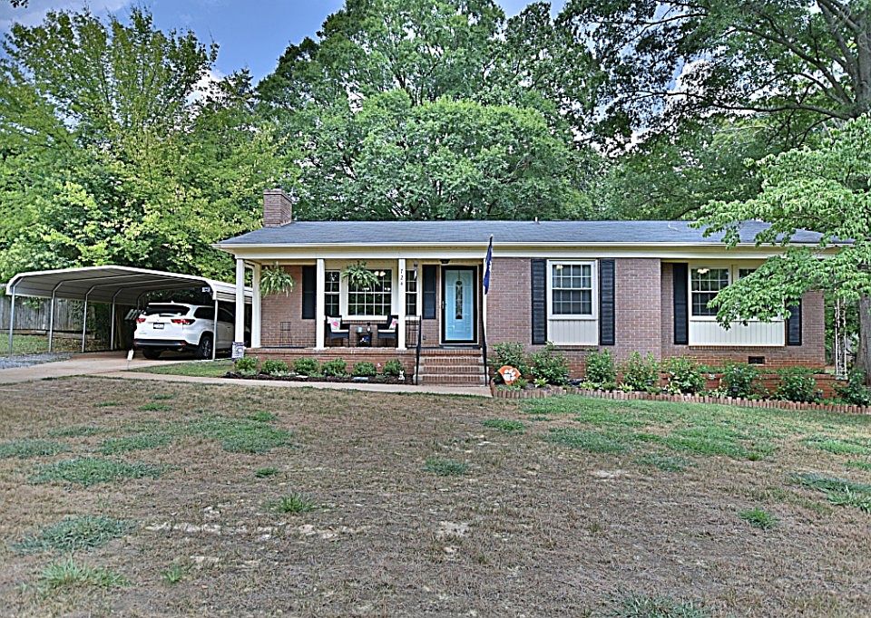 1st image of 724 Emorywood Ave