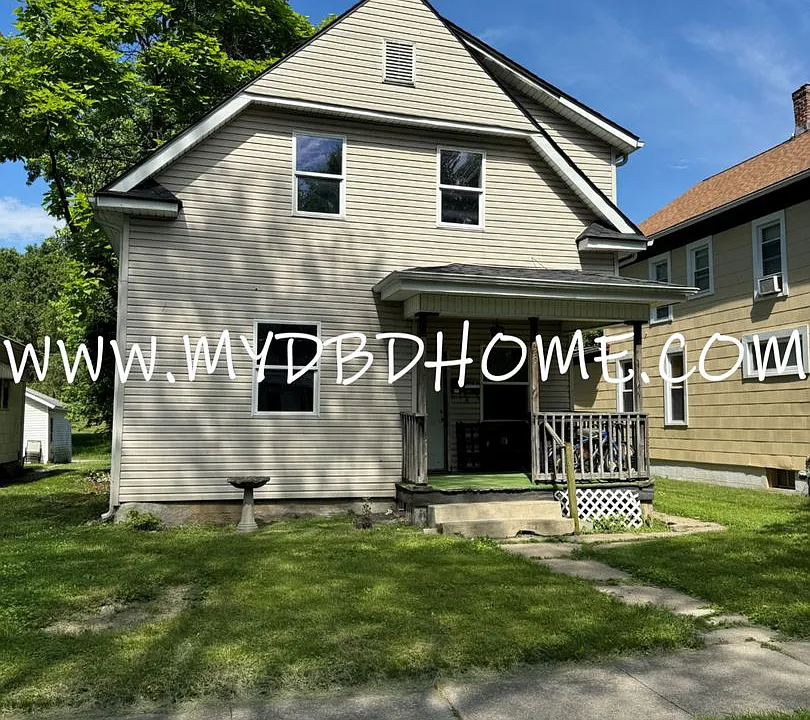429 Perry Ave