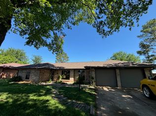 35 Liberty Cir, Stillwater, OK 74075