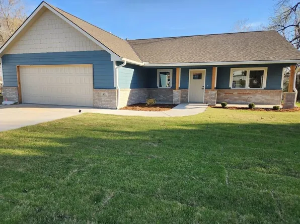 821 W Carr Ave, El Dorado, KS 67042